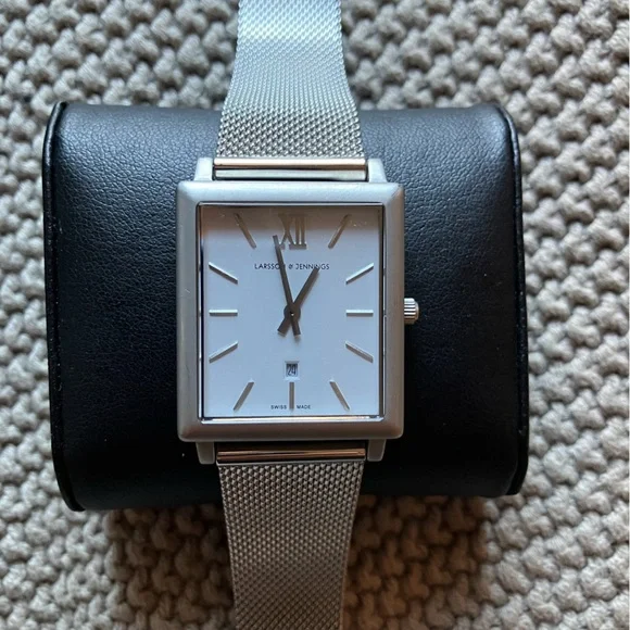 Larsson & Jennings | Accessories | Euc Larsson Jennings  display picture 1